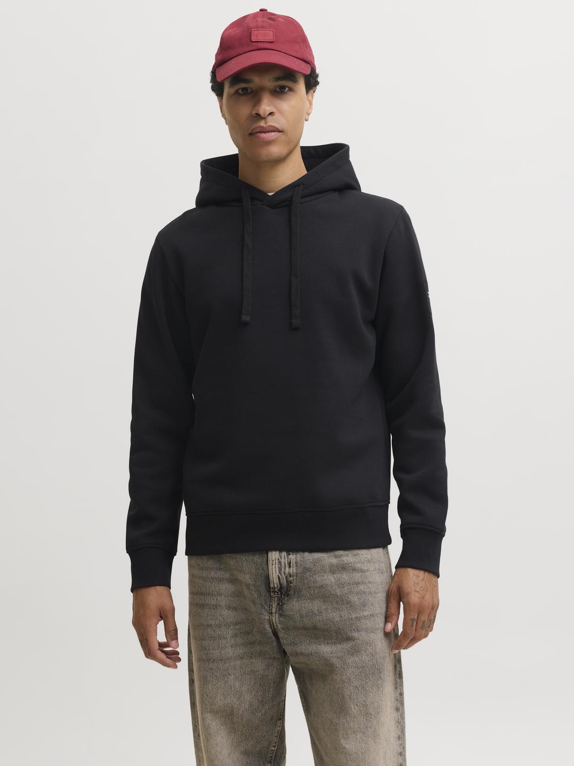 model_shot-front